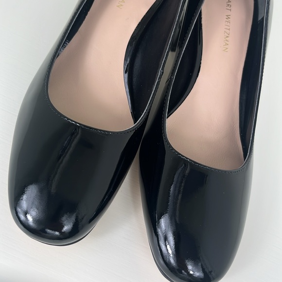 Stuart Weitzman Black Patent Holly 60 Pump - Picture 4 of 9